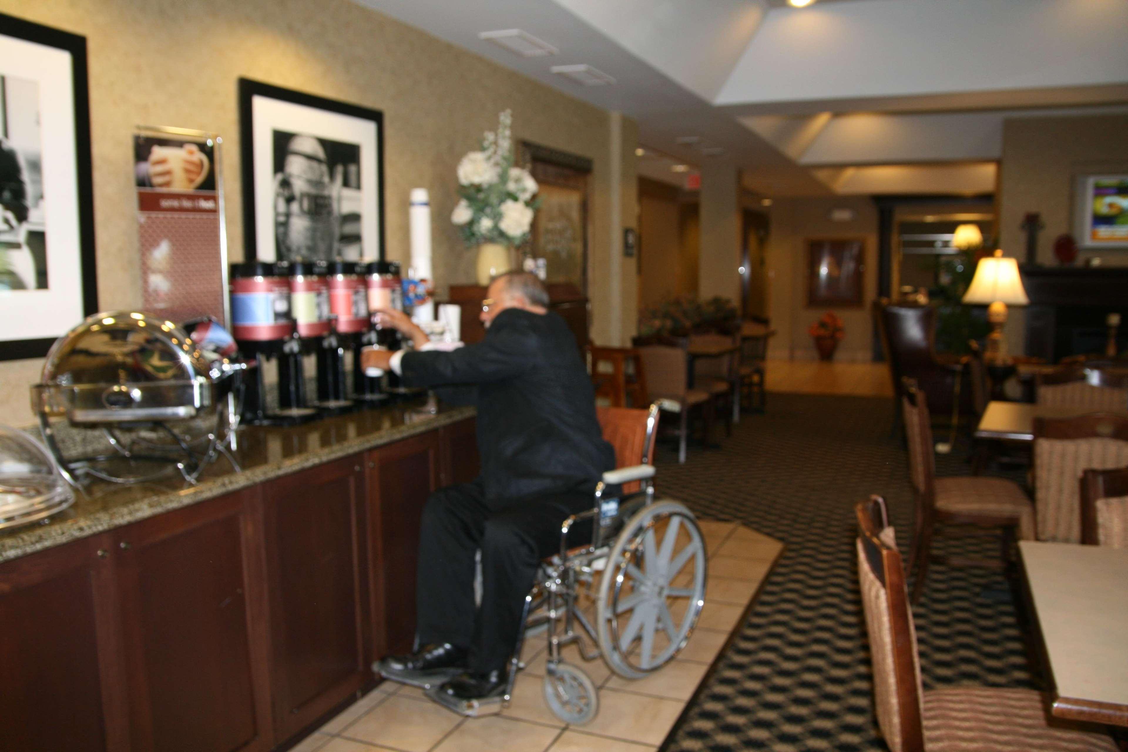 Hampton Inn Marshall Restauracja zdjęcie