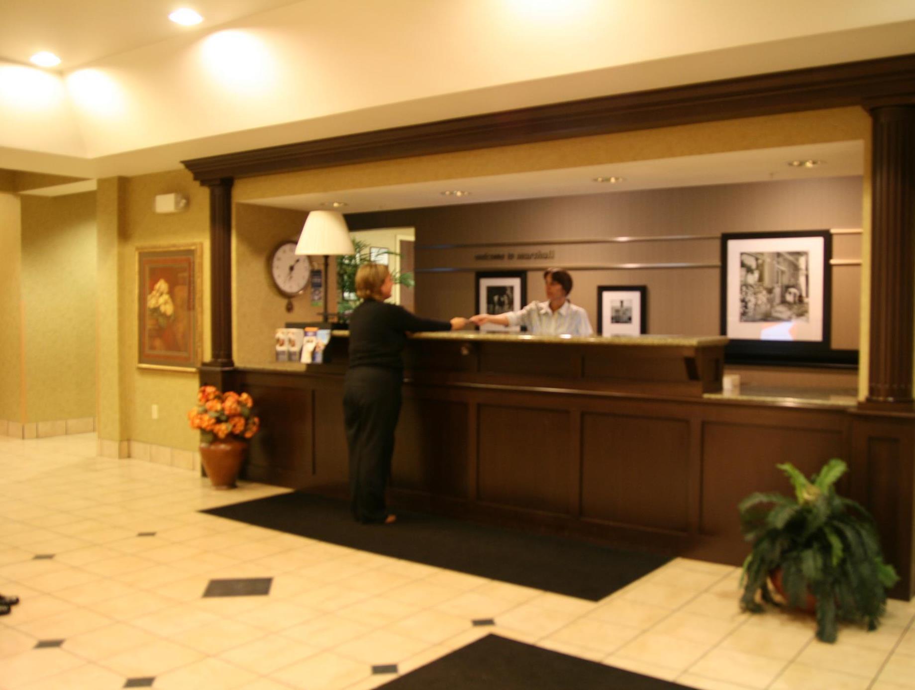 Hampton Inn Marshall Zewnętrze zdjęcie